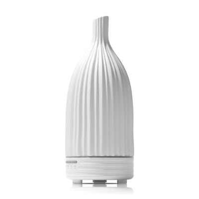Bom preço 2022 Novo difusor cerâmico Huile Essentielle May Xong Tinh Dau Humidificador de neblina de ar Elétrico Diffusor de aroma de óleo essencial on-line